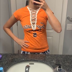 syracuse tie up tee